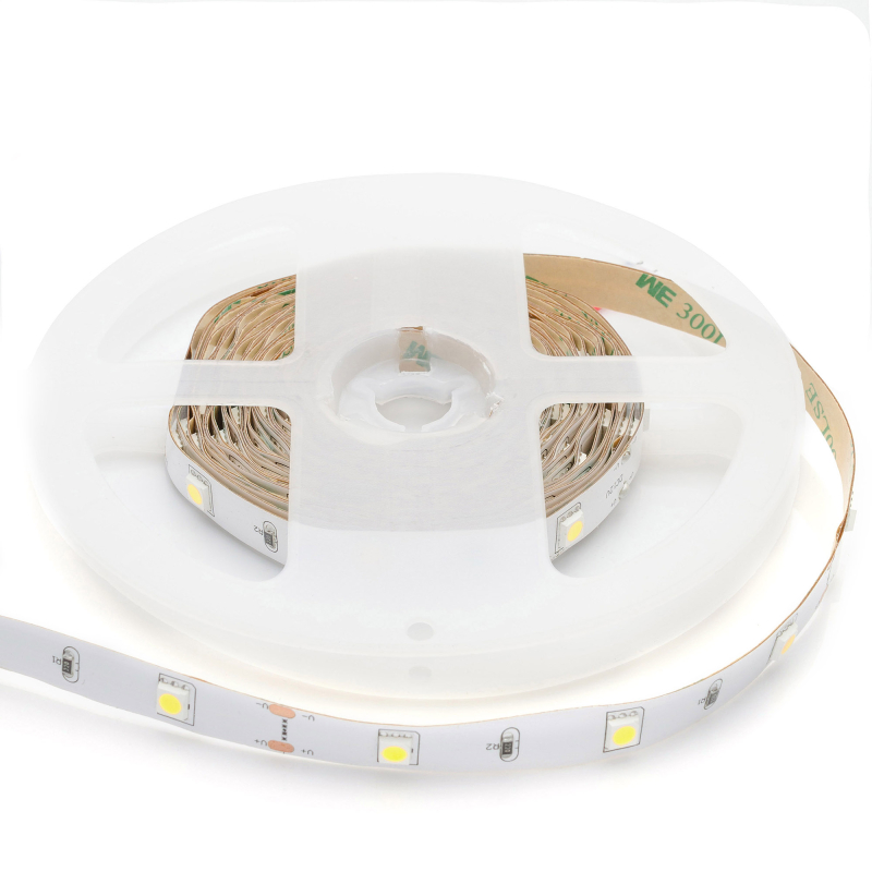 Комплект светодиодной ленты Apeyron 12В 7.2Вт/м smd 5050 30 д/м IP20 5м 6500K (блок, коннектор) 10-40
